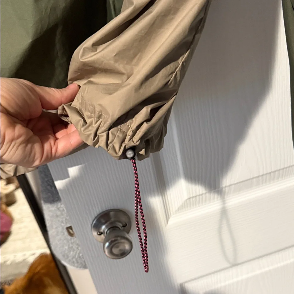 Nike Black, Olive & Tan Colorblock Pullover Anorak - Picture 4 of 7